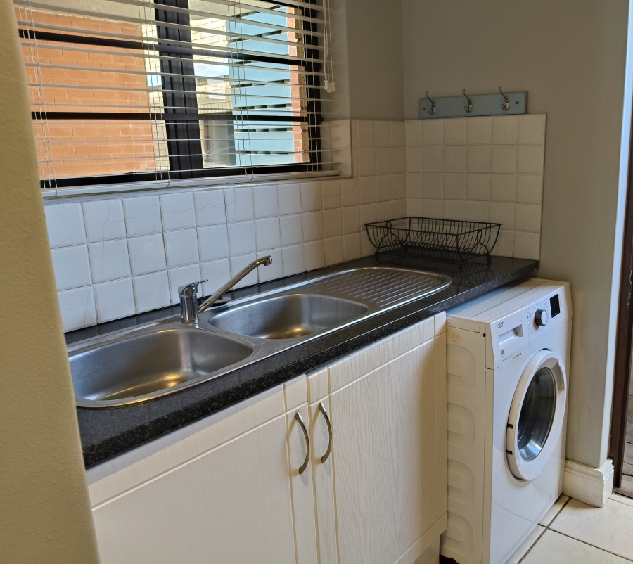 3 Bedroom Property for Sale in Jeffreys Bay Central Eastern Cape